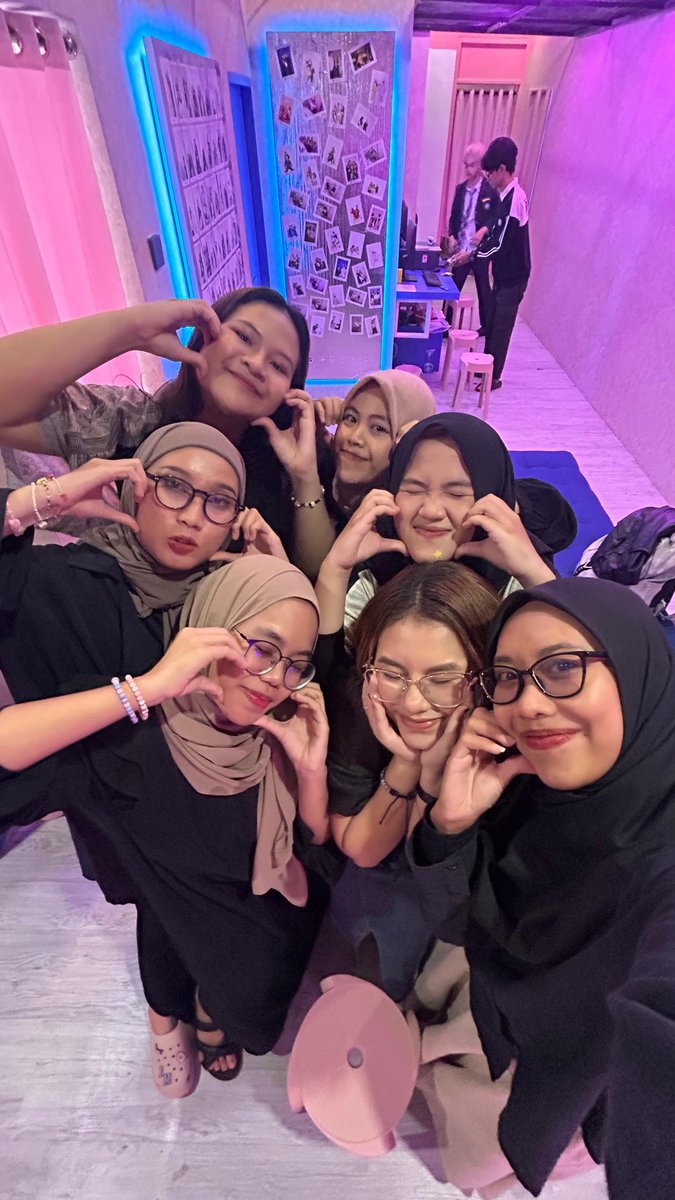 haymmingyu's tweet photo. Bukber ceritanya cenah🎀🫶🏻 https://t.co/vDtwaMHpUy
