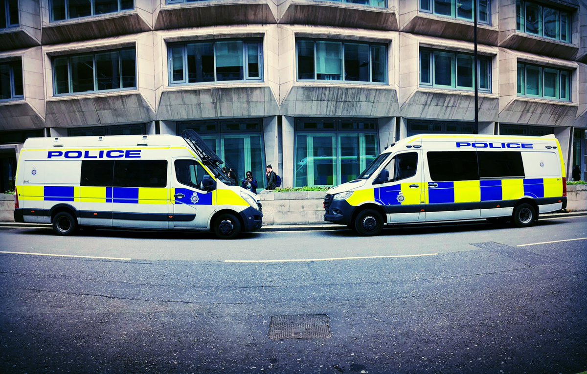 Two #BTPOSU carriers… the older Vauxhall and newer Mercedes. Both excellent vehicles that serve the OSU well. They will be out and about for the @WestHam vs @SpursOfficial game this evening. Which model do you prefer- and why?