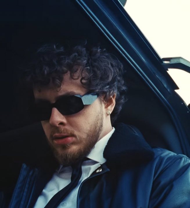 talkofthecharts's tweet photo. “Lovin On Me” surpasses “First Class” and becomes the biggest solo hit of Jack Harlow’s career on the Billboard Hot 100 (2nd biggest overall). https://t.co/BK9ab00V3S