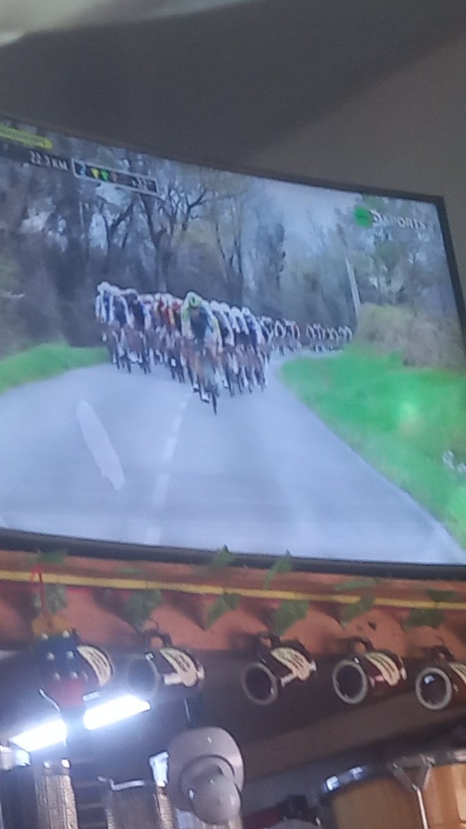 #CiclismoAsiDSPORTS buenos días y bienvenidos el 28 a este llano hermoso!! Presentes con el canal de ciclismo latino!!! @CastellanosCami