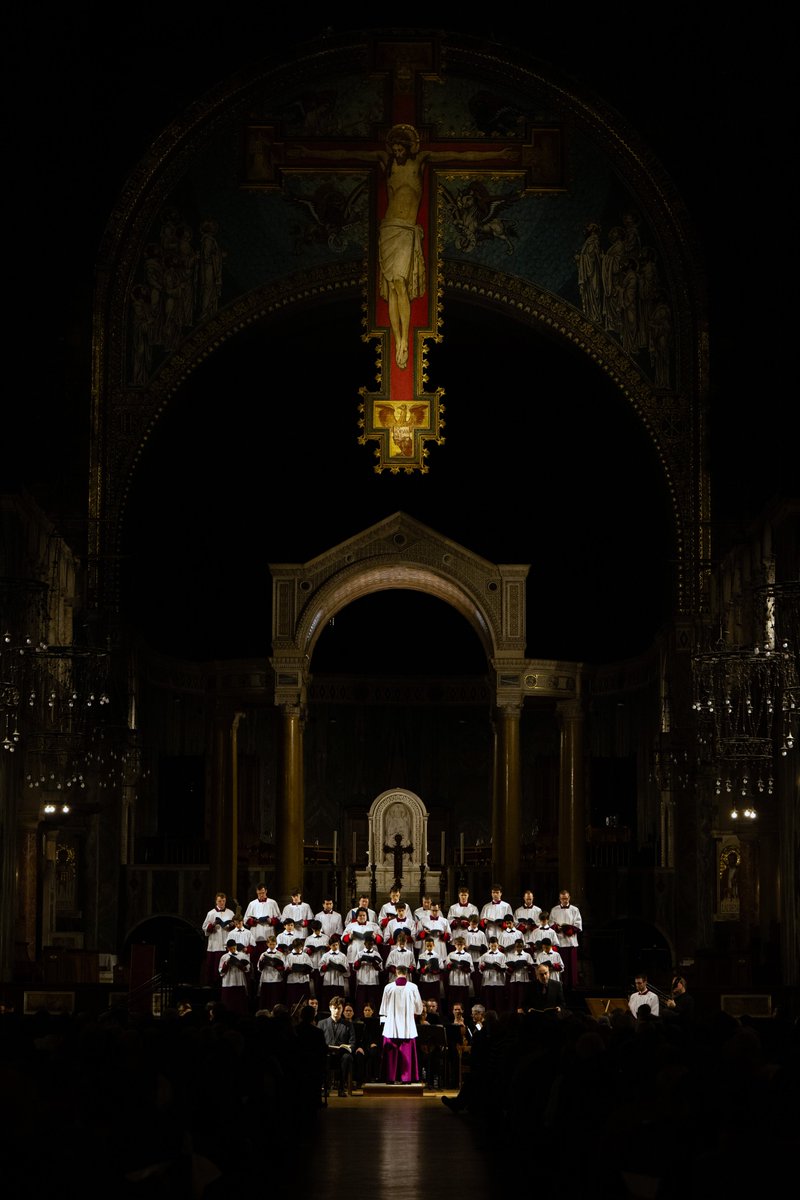 wcchoir's tweet photo. Westminster Cathedral Choir has a vacancy for a Bass Lay Clerk from June 2024.

Closing date for applications is Monday 29 April at 12 noon.

For further information, and to apply, click here.
https://t.co/ACBOiBEZdG https://t.co/EHvaGVZOsb