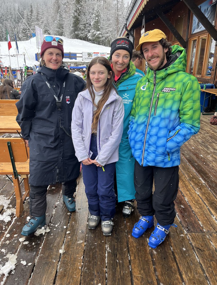 Over February half term Evalina competed in The National School Ski Association Competition in Italy. She had the opportunity to train with GB Skiers and she gained a silver medal. I hope this gives everyone some inspiration over the Easter holidays! #PipersSenior #PipersSkiiing