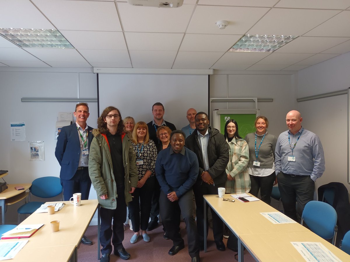 A big warm welcome to our corporate #apprentices who started with us today. It was lovely to meet you all, and we're looking forward to supporting you to be successful and joining our #NHS family @louise_ally @gleesonshawnna1 @AntHassallNHS @nicky_littler