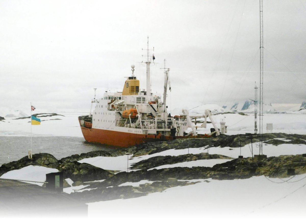 5 facts about r/v 'Noosfera' 2️⃣This r/v delivered the first part of the 1st Ukrainian Antarctic expedition to the station at the end of November 1995. For 2 months, our polar explorers took over affairs from the British, and on February 6, 1996, the ceremonial handover took place