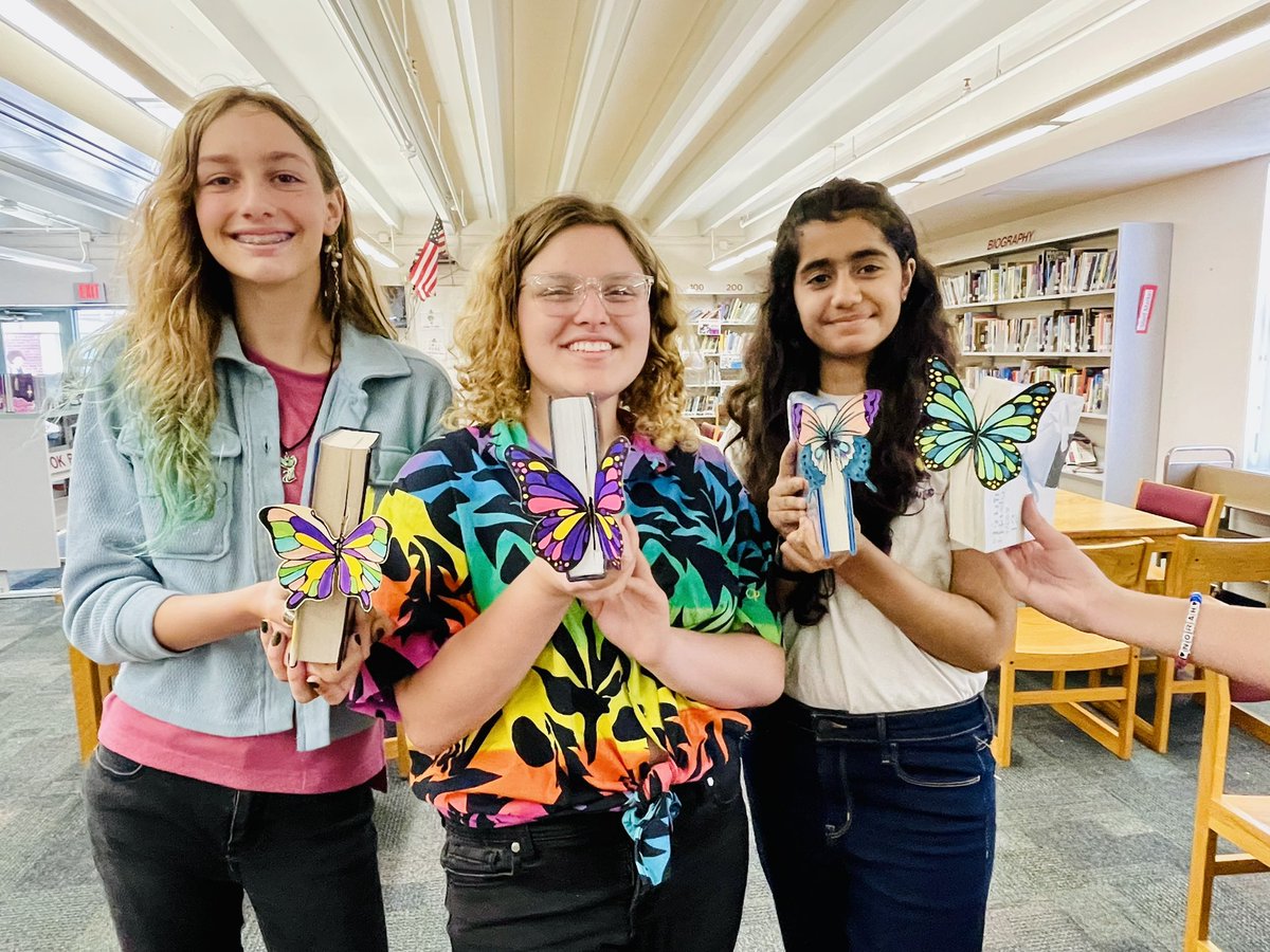 Kat Pettit (@thefestivelibrn) on Twitter photo "Butterfly in the skyyyyyyy...." loving these beautiful butterfly bookmarks! Come make your own in the media center this month! 🦋📖 <a href="/HCPSMonroe/">Monroe Middle School</a> @PrincipalJahn <a href="/hubofschool/">HCPS Library Media</a> "Butterfly in the skyyyyyyy...." loving these beautiful butterfly bookmarks! Come make your own in the media center this month! 🦋📖 <a href="/HCPSMonroe/">Monroe Middle School</a> @PrincipalJahn <a href="/hubofschool/">HCPS Library Media</a>