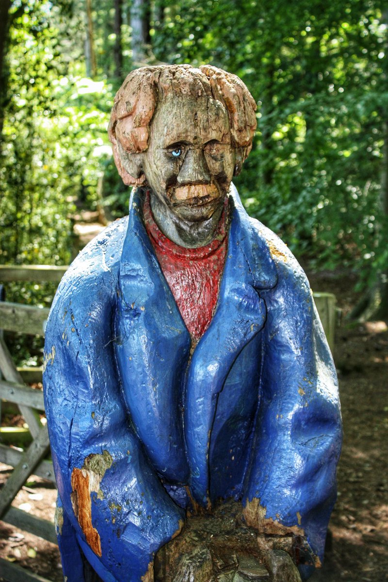IntermittentTog's tweet photo. From June 2021. Met this chap in @sheringhamparknt. He wasn’t very talkative, some might say a little wooden

#sheringham #sheringhampark #norfolk #norfolksnature #northnorfolk #park #parklife #iphonephotography #theintermittentphotographer #canon #canonphotography #eos450d https://t.co/aPMorJwNt8