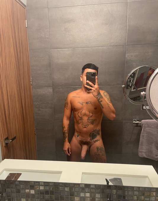 Watch Nico's leaked NSFW photo on TwXstars
