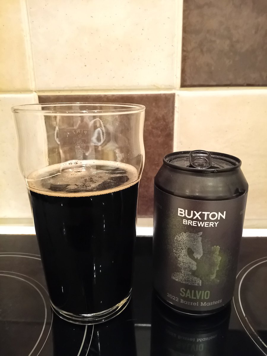 On holiday in the Peak District, so this seems appropriate. Hulking, fierce beauty, spectacularly peaty, smooth, surprisingly easy to drink. A masterpiece. Cheers @BuxtonBrewery @CraftBeerHour et al x #craftbeerhour