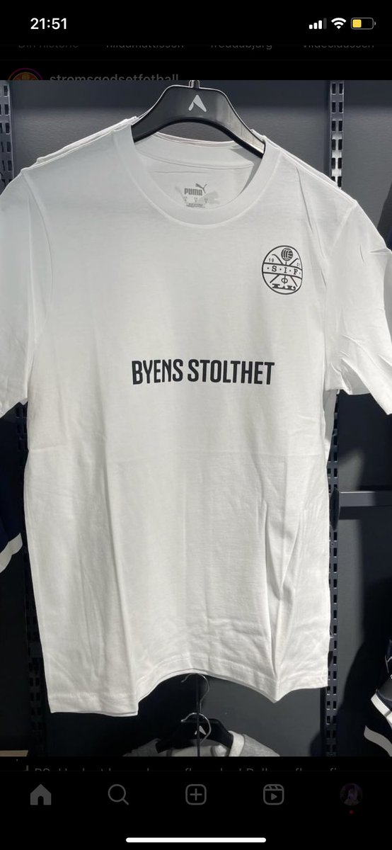 BGodset's tweet photo. På Instagram spør Godset om folk er kledd for årets første hjemmekamp. Bra at det pushes på merch-salg, men hvor er stilen? Fantasien? https://t.co/LrQP5LIUc0