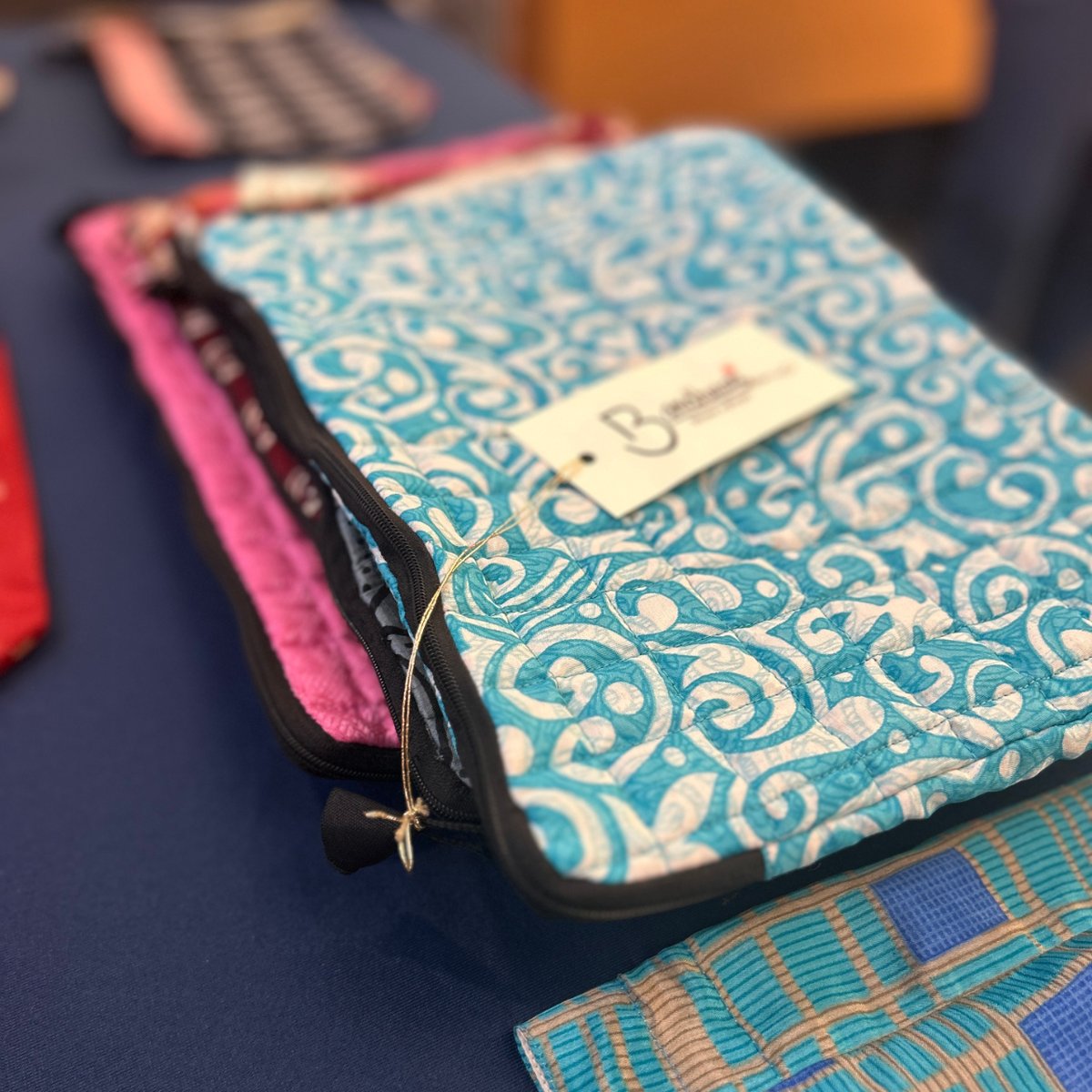 IBHSFIU's tweet photo. New Bandhwari Products!
Every purchase helps us in our mission to bring financial independence to the Bandhwari women who hand-stitch every item in our online store.
🌎
¡Ya llegaron los productos nuevos de Bandhwari! https://t.co/NJIf8jqLtb