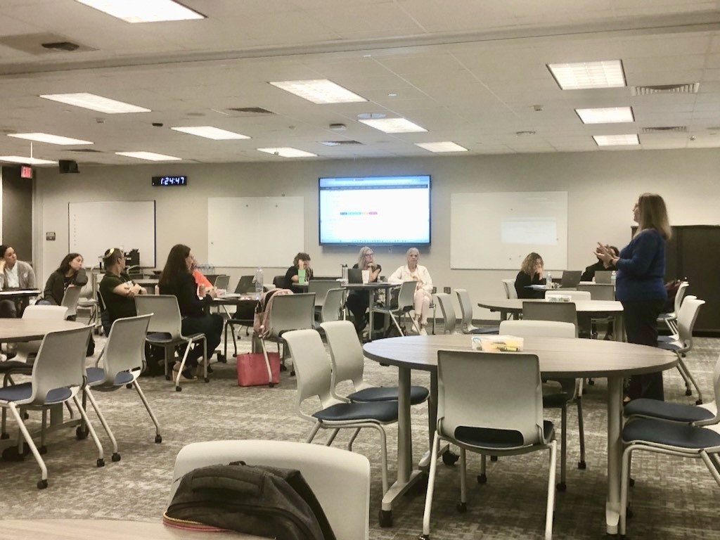 #FlashbackFriday to an ELL demo at @HumbleISD a couple of weeks ago. We love sharing our products because we believe in the impact they have for students. 

#ProjectEducation #ProjectELL #demo #Education #Educators #EdTech #EducationTechnology #DataIntegration #DataUnification