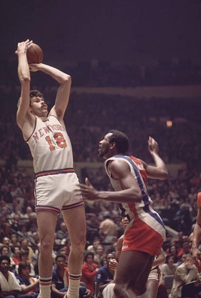 Phil Jackson shooting a jump shot against the Bullets in the 1973 playoffs.