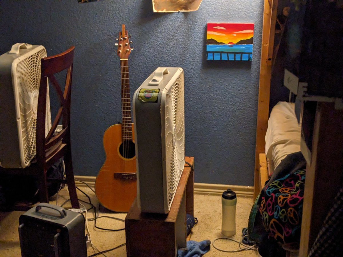 AddingPaul's tweet photo. Towers. https://t.co/9pAcgLwrBx