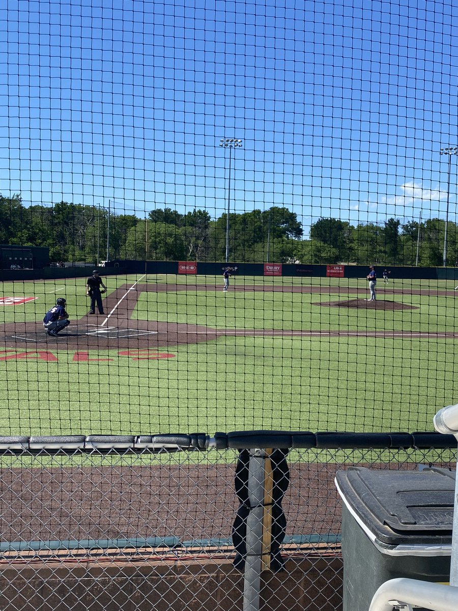 Sun. Breeze. Baseball. Great day at work. 😎