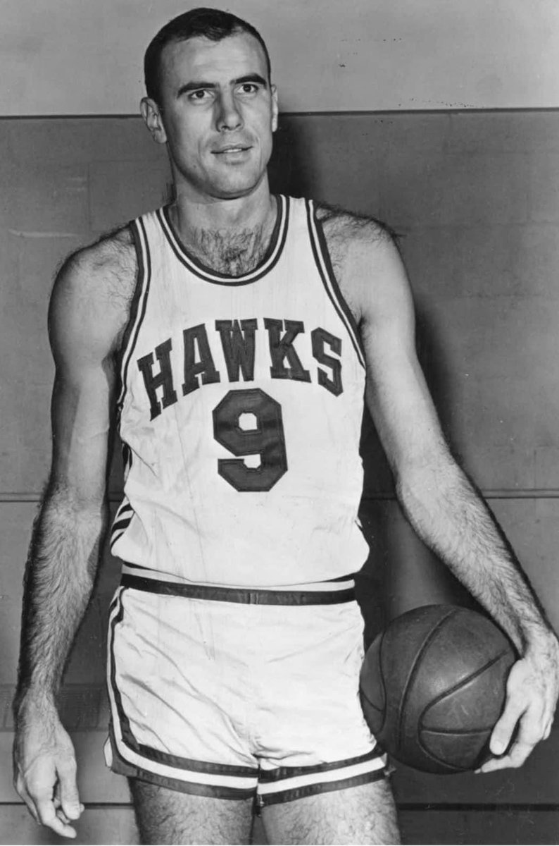 The great Bob Pettit.