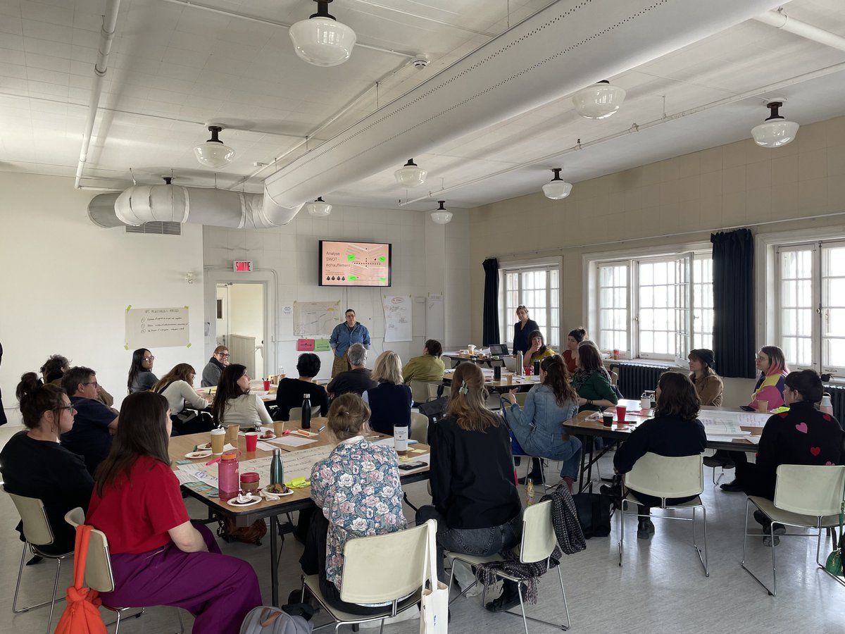 infofccf's tweet image. 💡La FCCF est heureuse de s&apos;être jointe au forum des membres de l&apos;@AGAVF, en marge de la #Manifdart de Québec, pour discuter de la planification stratégique 2025-2030.👉Des échanges inspirants sur la collaboration, la mutualisation et l&apos;inclusion dans les #artsvisuels!🎨