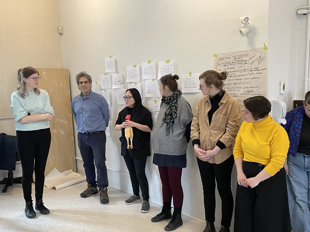 infofccf's tweet image. 💡La FCCF est heureuse de s&apos;être jointe au forum des membres de l&apos;@AGAVF, en marge de la #Manifdart de Québec, pour discuter de la planification stratégique 2025-2030.👉Des échanges inspirants sur la collaboration, la mutualisation et l&apos;inclusion dans les #artsvisuels!🎨