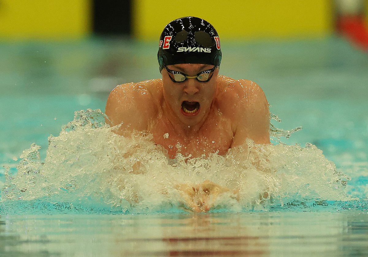 @UofSSwim @UofESwimming Archie Goodburn (@UofESwimming) places takes bronze in the 100m Breaststroke in a new PB of 1:00.03 - narrowly missing out on his first sub minute swim 🤏