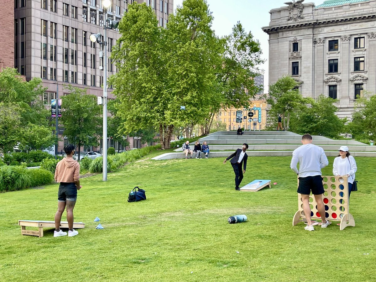 📣 Downtown Cleveland, Inc. invites you to join an upcoming Public Square Visioning Workshop on 4/17 or 4/18! This is part of our engagement with @PPS_Placemaking to make @CLEPublicSquare a vibrant, safe, and active gathering space for everyone. RSVP now: eventbrite.com/e/public-squar…