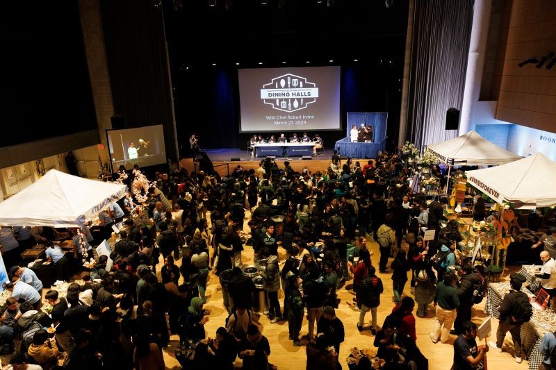 Still dreaming about @Columbia's plant-powered Battle of the Dining Halls. Read more about the delicious offerings here: dining.columbia.edu/news/monthly-s…