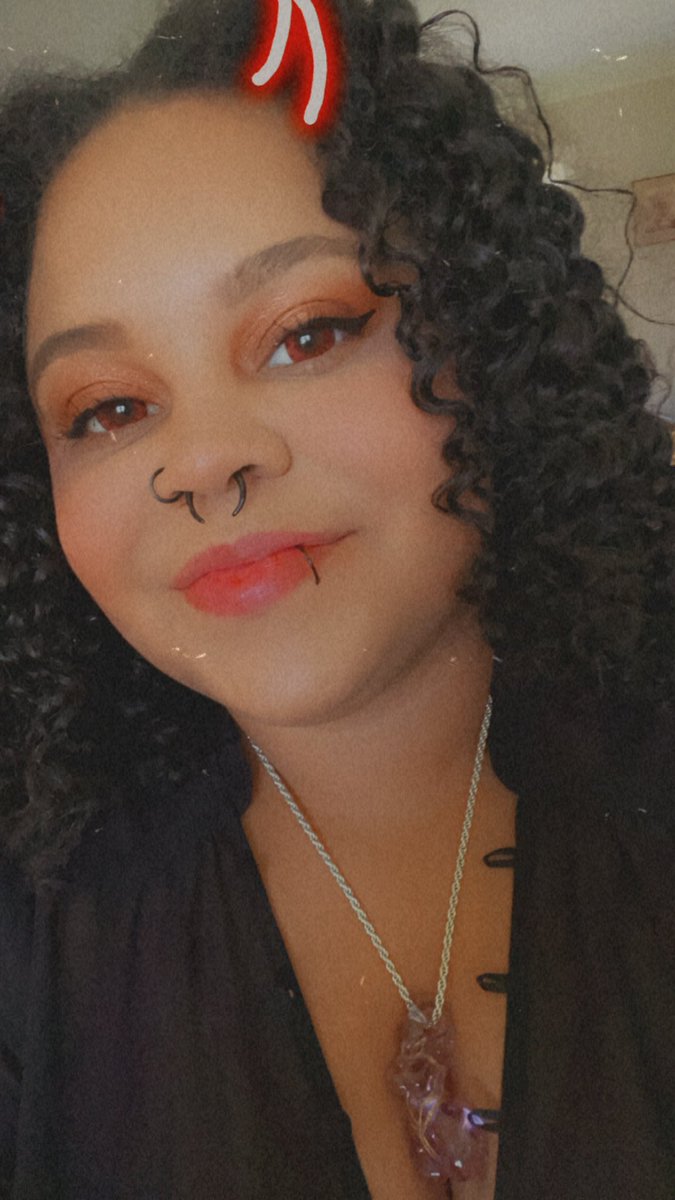 JazzRGK's tweet photo. Love these contacts they are absolutely amazing! https://t.co/DfAhglenFM
