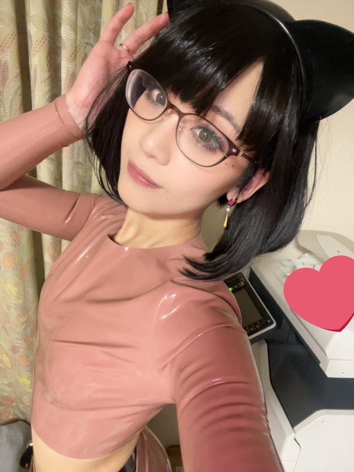 にゃんにゃーん🐈&zwj;⬛ https://t.co/RKE5V8PoJQ