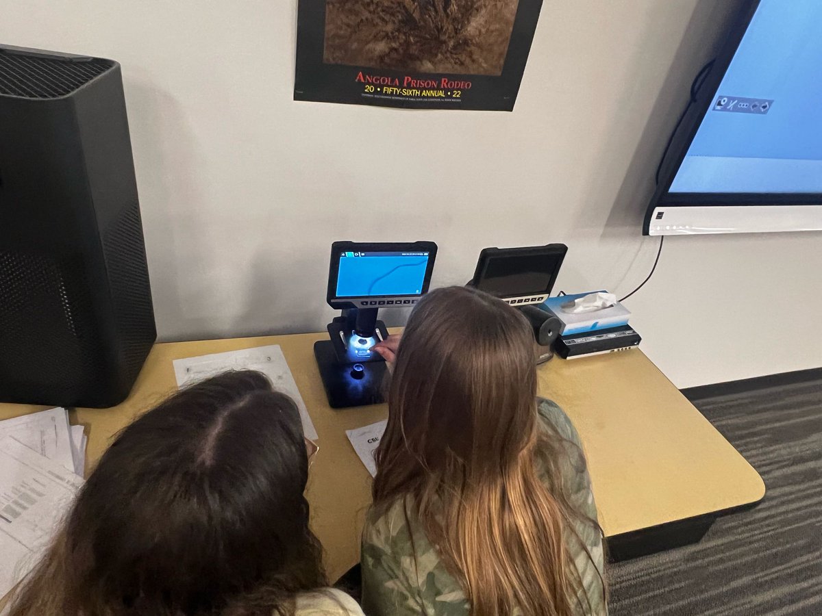 Excited to announce that our Principles of Law class is unlocking the secrets to justice! 📚 Scholars dove into engaging forensic investigations using state-of-the-art microscopes funded by the Ed. Foundation & WMS PTO. 🕵️‍♀️ 🕵️‍♂️ 🔍 #WMSwarhawks #successCSISD