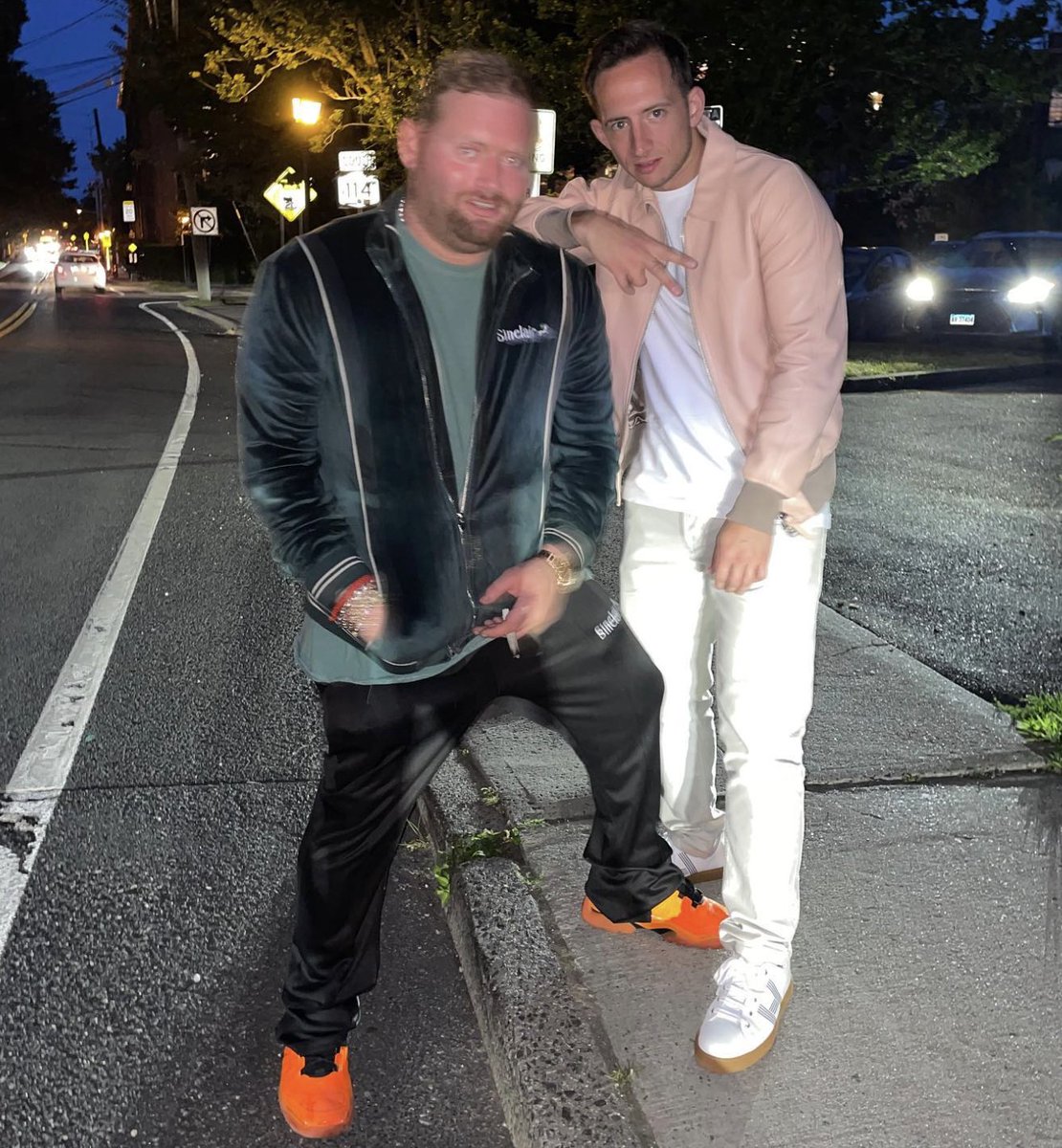 ţară ♿☸🎡 { 𝔅ℜ𝔊 } tweet media