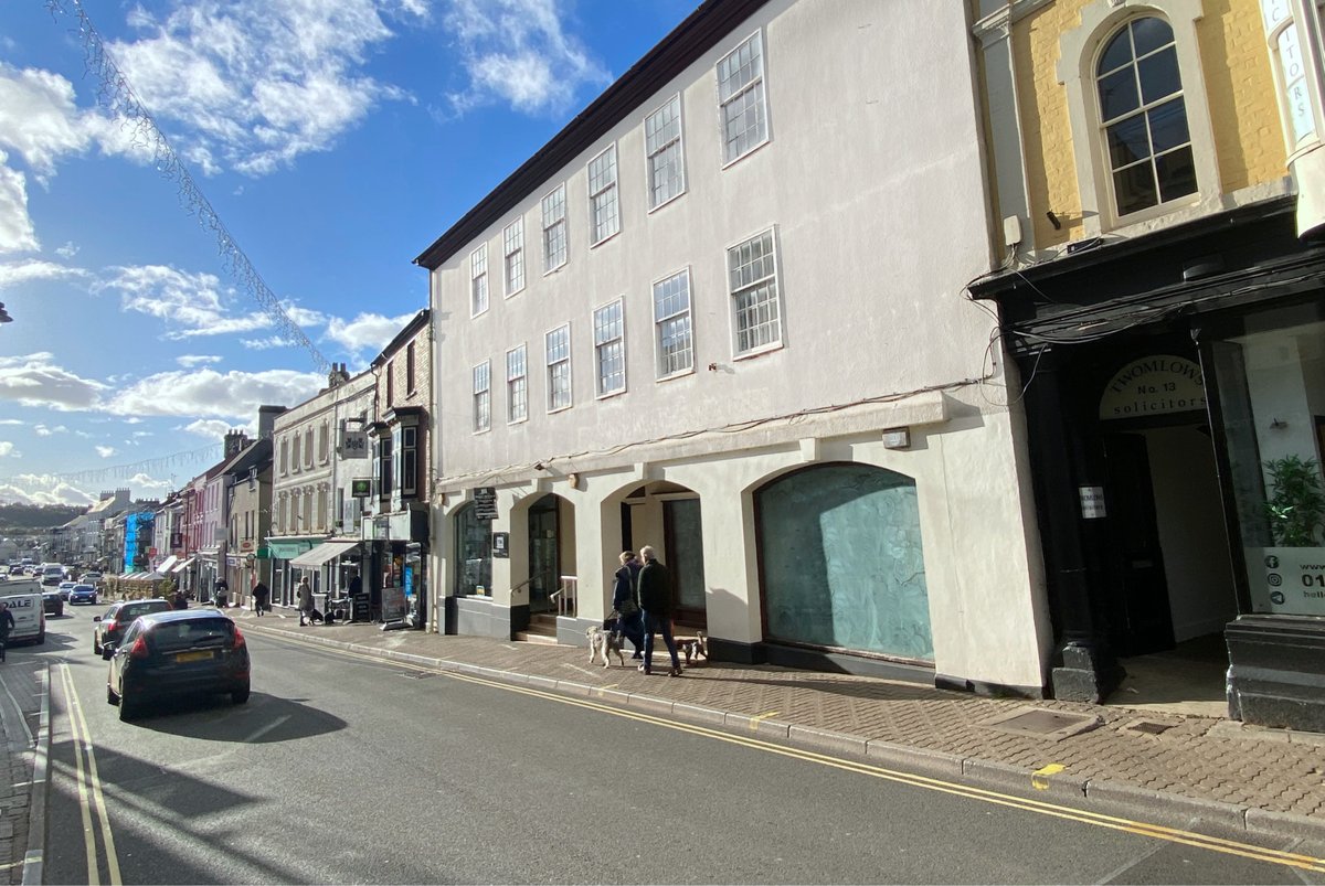 New instructions: opportunity to lease a large retail unit in Monmouth - former Nat West Bank comprising ground floor 1,583 sq ft plus first floor and off-road parking
