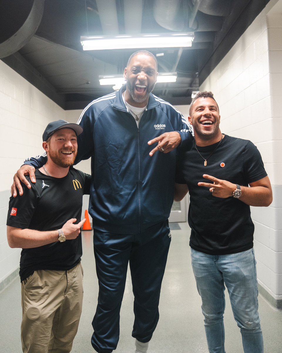 Enjoyed watching the JamFest and other competitions last night for the @McDAAG. Lots of talented players and lots of fun to watch! Thanks to @McDonalds for having us out! #McDPartner