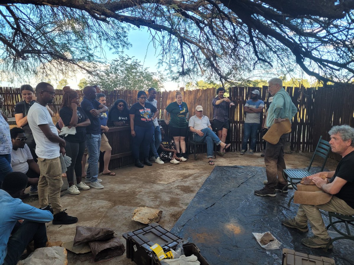 Gregor Bader tweet media