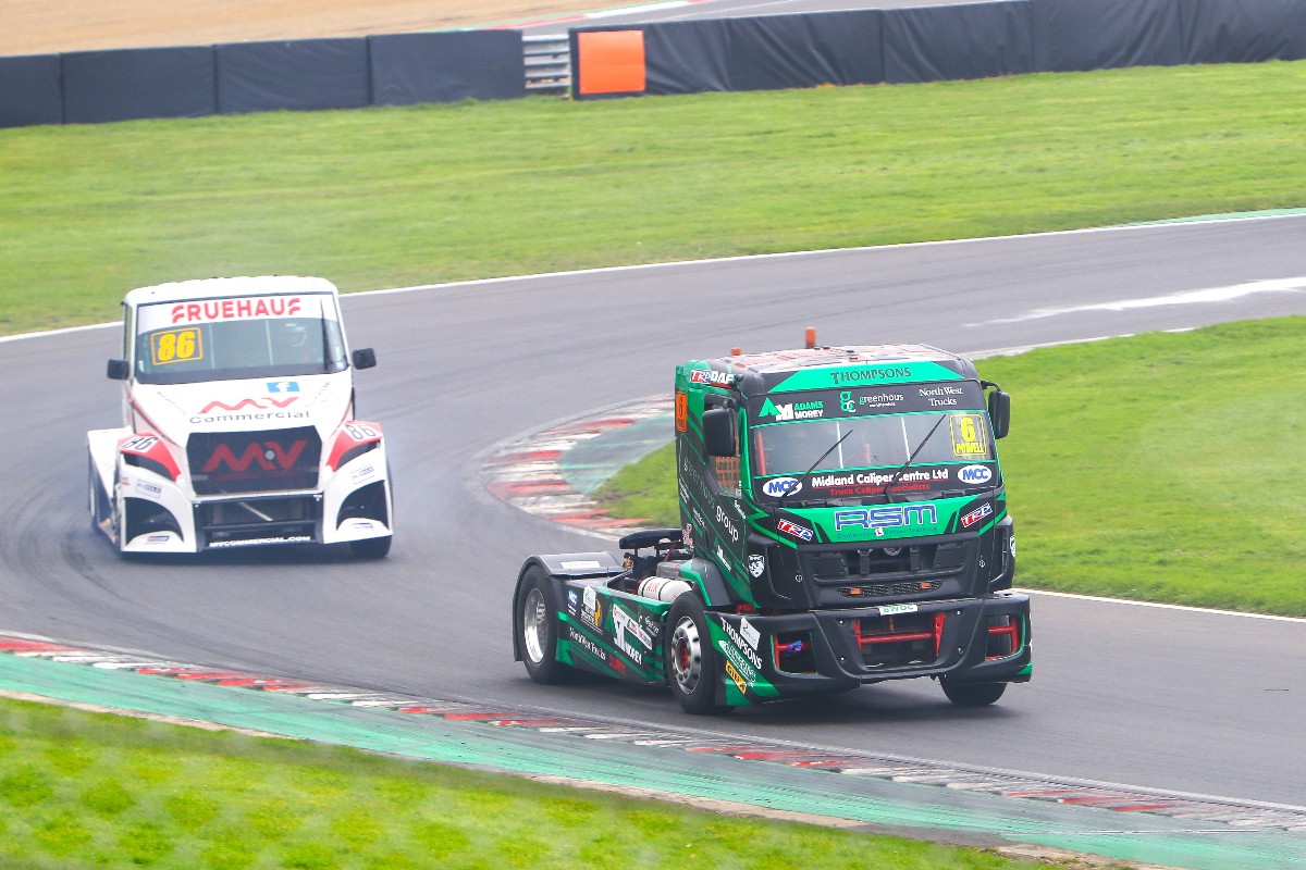 DAFTrucksUK's tweet image. The Easter weekend kicked off the @officialbtrc for 2024, with driver John Powell, of JP Racing, taking to the track in this race-spec DAF LF adorned with branding from DAF sponsor, @Greenhous. He achieved an overall 3rd place in his division. 🏁🚛💨

#BTRC #Trucks #Racing #DAF