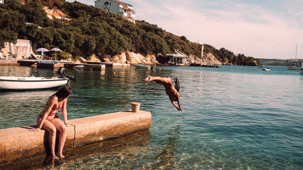 On the coast of Pag, there are countless opportunities to dive into the crystal-clear water and chill out during the day until night becomes day again. 🌌 _⁠ Start your adventurous summer: linkin.bio/sonusfestival/ ⁠ #SonusFestival ⁠#Techno⁠