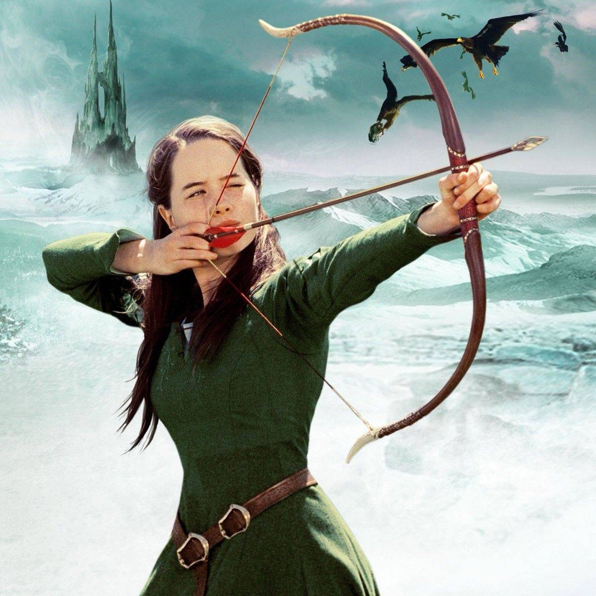 NarniaWeb's tweet photo. Peter has his sword and shield, Susan has her bow and horn, Lucy has her dagger and cordial, and Edmund has... a flashlight. 🔦

If Edmund hadn't gone to the White Witch and had met Father Christmas with the others, what do you think his gifts would have been? 🤔 https://t.co/OkkEhAAd0H