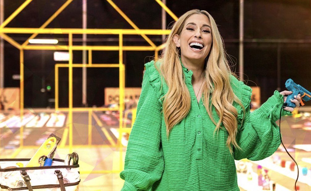 Sort Your Life Out with @StaceySolomon is on @BBCOne tonight at 9pm!