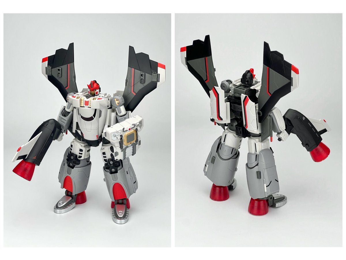 fans_hobby's tweet photo. Check out first full coloured sample of MB-22 SKY FLAME (Robot mode) + Mini Robot!
#fanshobby #thirdpartytransformers #navalcommander #armadaprime #jetfire #skyflame #overload #xload https://t.co/GrT8aR8cSd