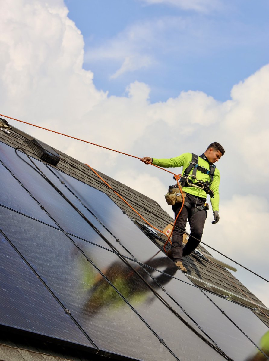 GoodFaithEnergy's tweet image. Raising the standard for dependable solar solutions with our in-house 5 star rated team ☀️🏠 Reach out today for a hassle-free quote or click the link in our bio &amp;amp; get a FREE online estimate. 💪 

#Texas #SolarInstaller #Roofer #SunPower #Solar #Dallas #Allen #5star #CleanEnergy