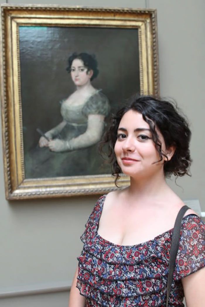 Mulher encontra sua cópia em um museu - Foto: Reprodução/X