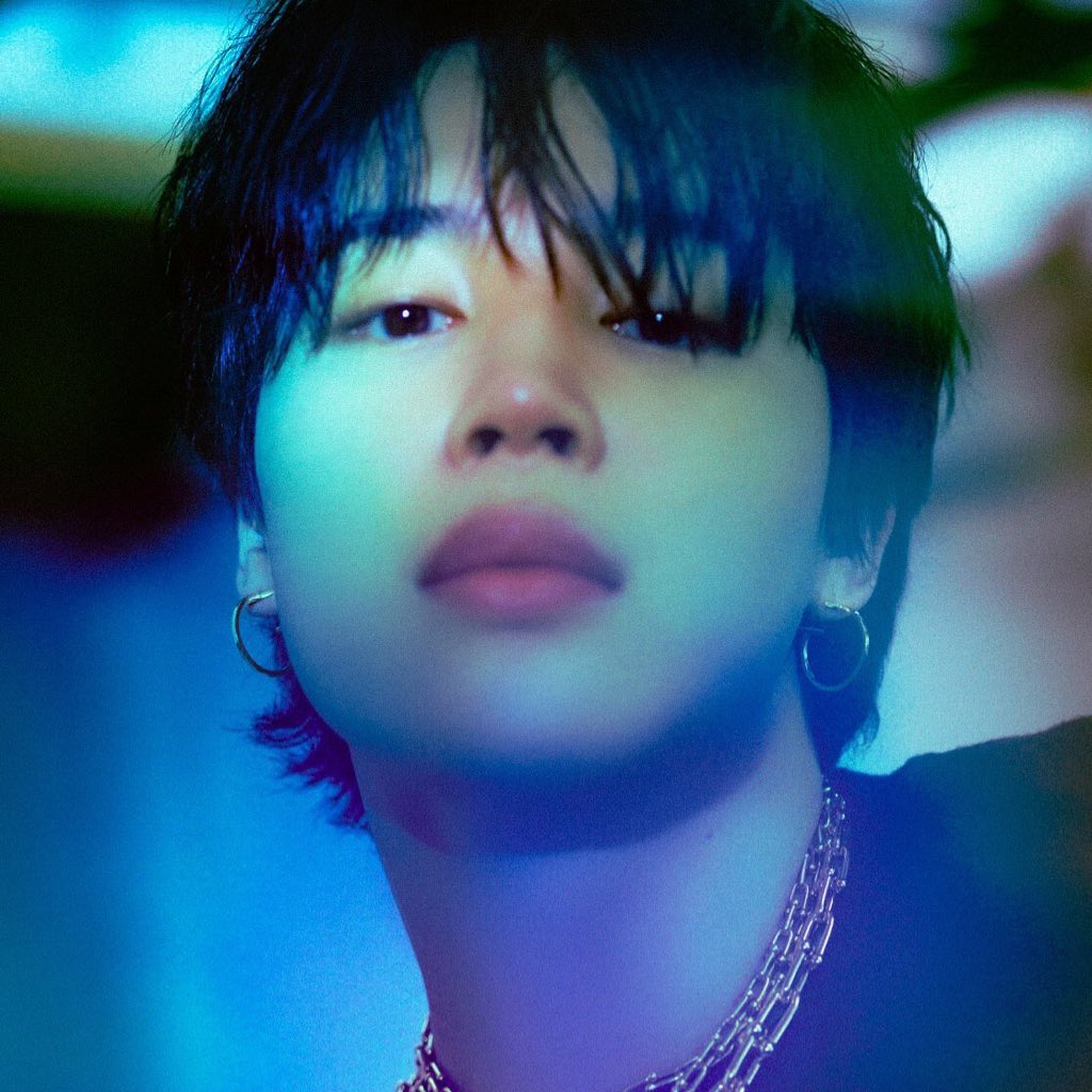 btschartsdailyc's tweet image. 1️⃣ One year ago, #JIMIN made history by becoming the FIRST Korean soloist to reach #1 on the Billboard Hot 100!

JIMIN BILLBOARD HISTORY ONE YEAR
#LikeCrazyNo1Hot100 
#JiminNo1BillboardArtist