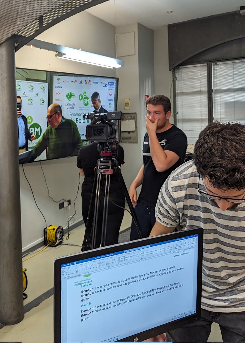 Todo preparado en <a href="/FAndaluzaBM/">Federación Andaluza de Balonmano</a> para el Sorteo del CADEBA Infantil. 

Mucha suerte a todos los participantes!!! 
<a href="/DeporteAND/">Andalucía es Deporte</a>