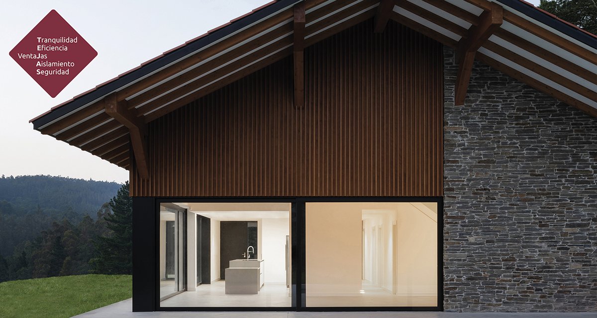 mazarronceramic's tweet photo. Nuestra gran variedad de formatos, diseños y colores en teja cerámica se adapta a la arquitectura más actual, dando como resultado obras modernas e impactantes.

Aquí puedes ver infinidad de ejemplos:
https://t.co/2STFxMLk2P  

#eltejadodetejas https://t.co/wC2MLLYGPW