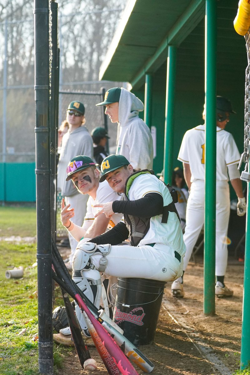 CCRIAthletics's tweet image. Your homecoming 𝐊𝐢𝐧𝐠𝐬 👑

The @ccri1964 #baseball team celebrated yesterday’s home opener in style with a 9-1 win over York Community College at our Warwick Campus.