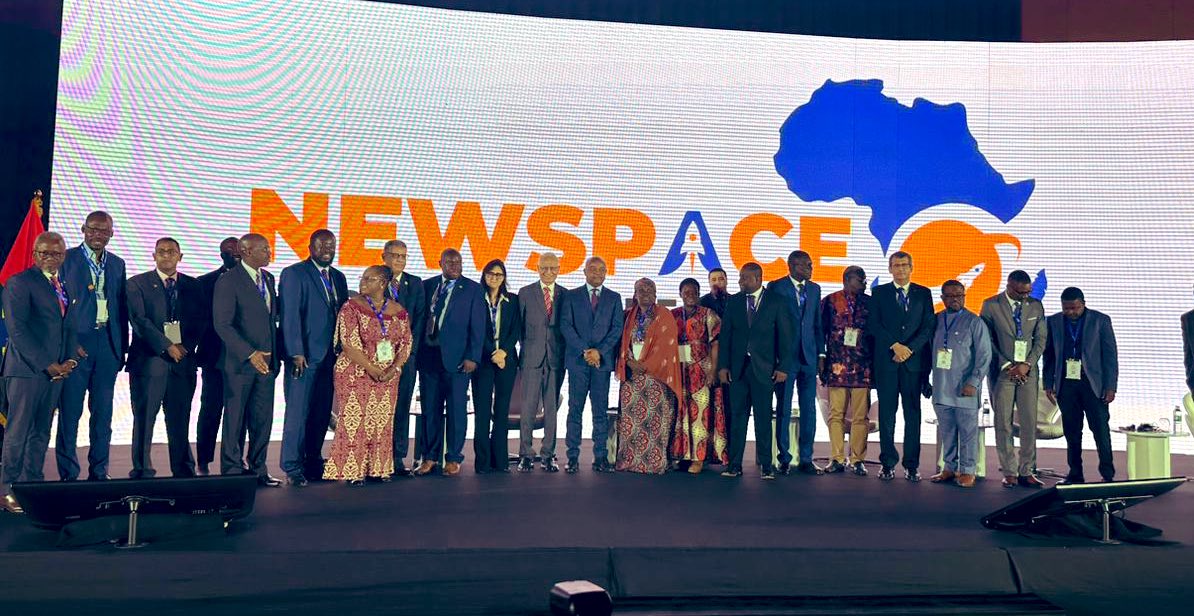 @ opening session of New Space Africa Conference in Luanda 🇦🇴. I emphasized importance of partnership & cooperation between @_AfricanUnion Members States& with international partners. I reminded the true essence of Space Tech lies in its ability to positively impact communities.