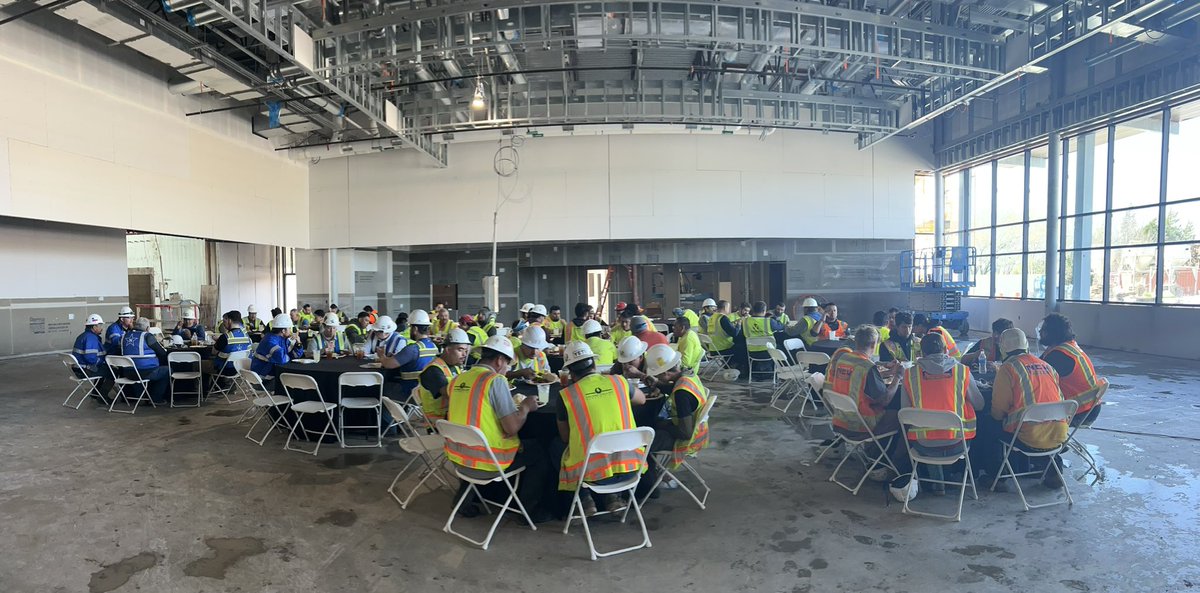 nstar2012's tweet photo. Subcontractor appreciation lunch at Rochell Elementary in Rockwall ISD. Couldn’t do it without y’all! https://t.co/8xpy9LqTc4