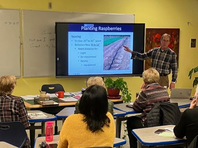 Thank you to David Handley of @UMaineExtension for teaching a class last week about berries.
