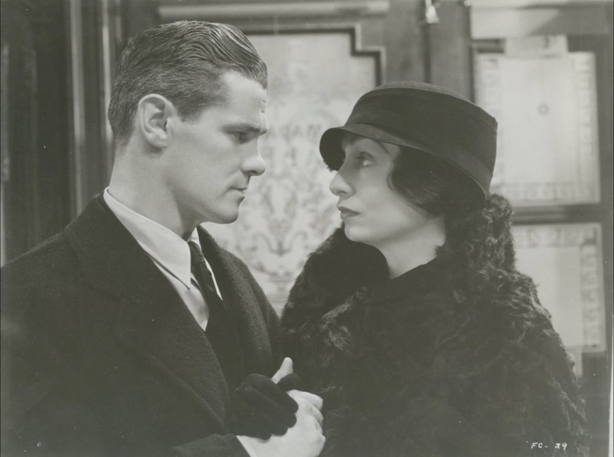 noirgal17's tweet photo. When Aline packs away the babyโs clothesโฆ.๐ญ๐ญ๐ญ
Hashtag Too Close to Home. #TCMParty #SideStreets https://t.co/aRdIizG4qj