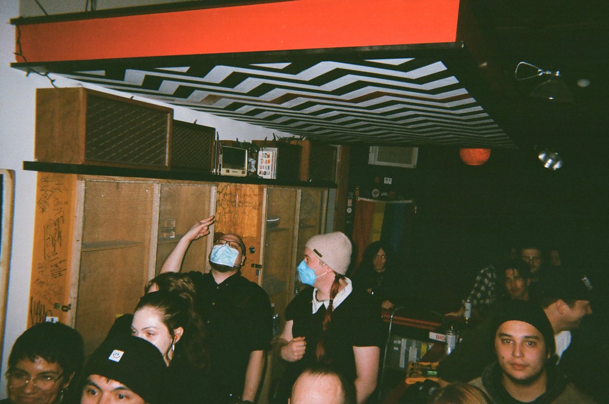 DustyCubby's tweet photo. Sorry if Cade got you yesterday. As a consolation, I have the photos you took at our final show 💕 Love you all https://t.co/2MEbZ3rKq2