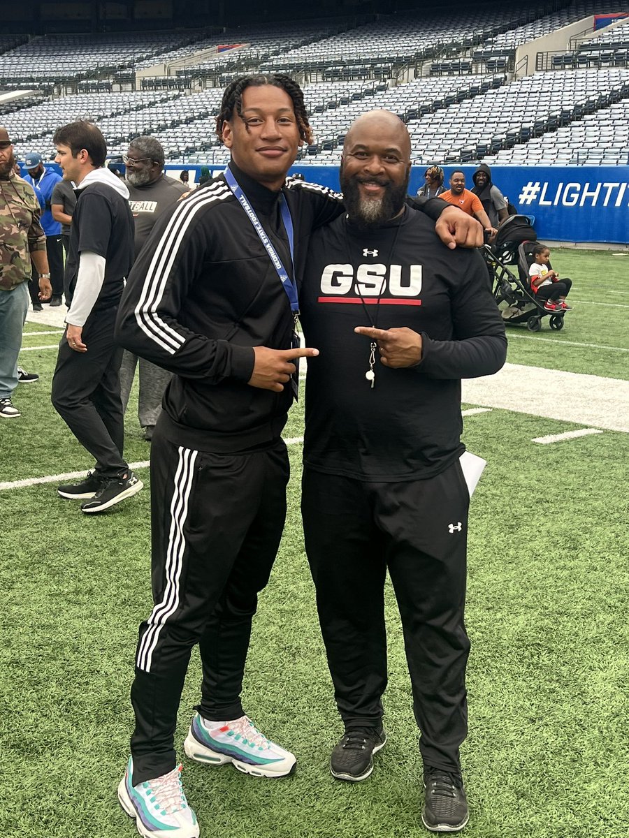 Anthony "Q3" Quinn Jr tweet media