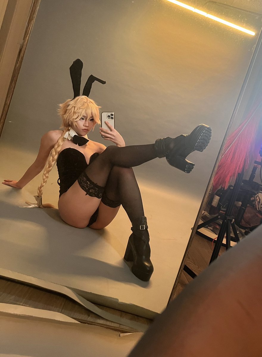 quuebd's tweet image. Will you let me hop on you 👀?

HAPPY BELATED EASTER HEHEHE; full set on Paytree-yawn 😈 (not me coming up with more cursed ways to spell it HAHA)

📸: @fluffycos

#aethergenshinimpact #aethercosplay #genshinimpactcosplay