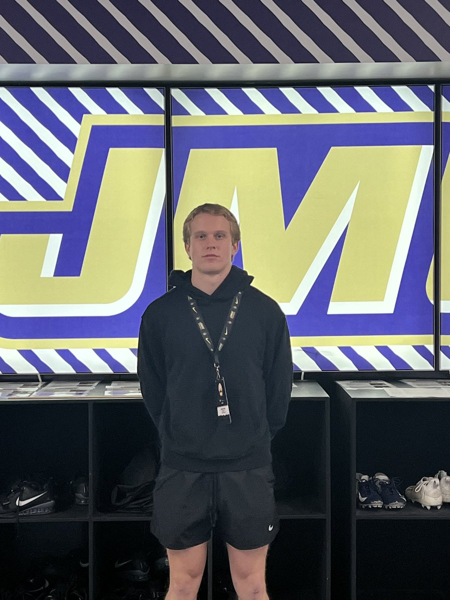 Had a great time at JMU today, amazing atmosphere! @CoachBobChesney @Justin_Harpo @CoachhBarnes @AlWaters15 @EHScoach55